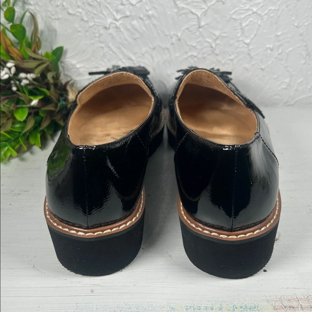 NWOT Naturalizer Ellie Blk Patent Leather Loafers with Tassels Size 7 NWOT Shoe - Picture 6 of 12